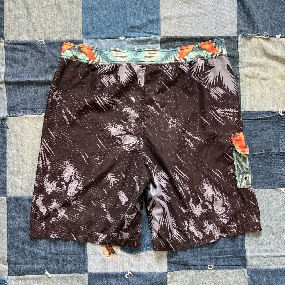 corona 2000s board shorts surf waist 38”